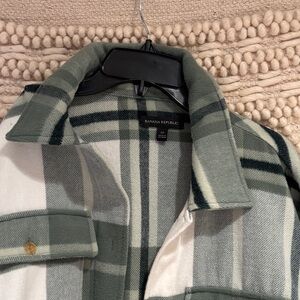 Banana Republic Soft Green and Cream Plaid Button-Up Jacket